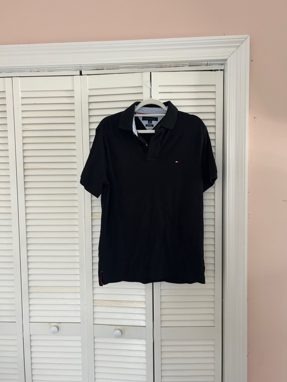 Tommy Hilfiger Black Men’s Polo with Signature Flag